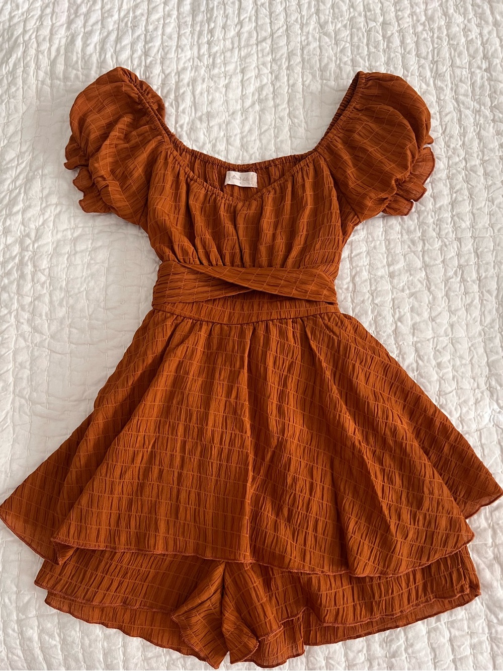 Altar'd State | Rust Orange Puff-Sleeve Romper | Size Small